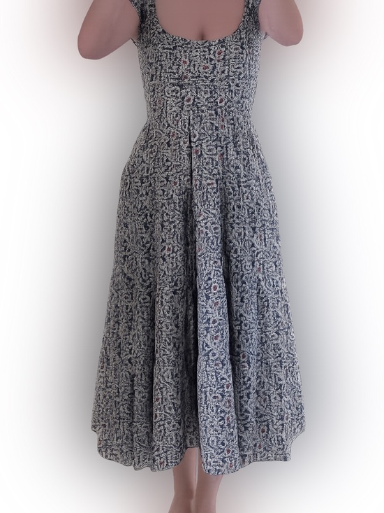 PAIGE Dresses & Skirts - PAIGE Smocked Floral Midi Dress | Size 0 | Pockets | Cottagecore